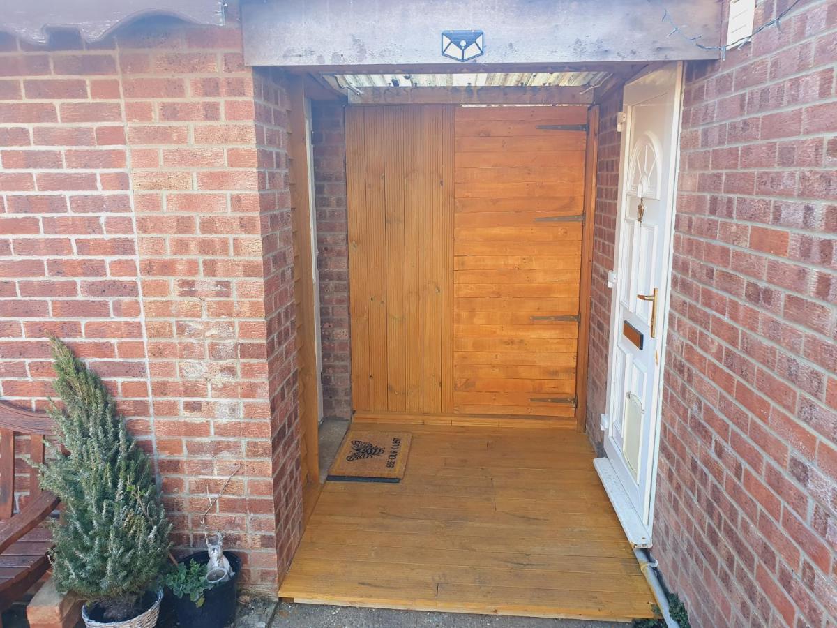 Sherwood Annexe 1 Bedroom Entire Holiday home